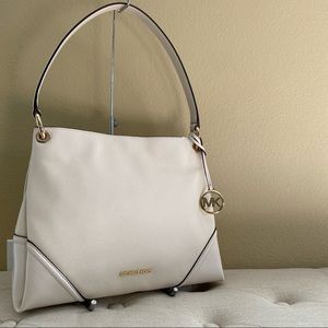 ✨Michael Kors medium Nicole shoulder Bag